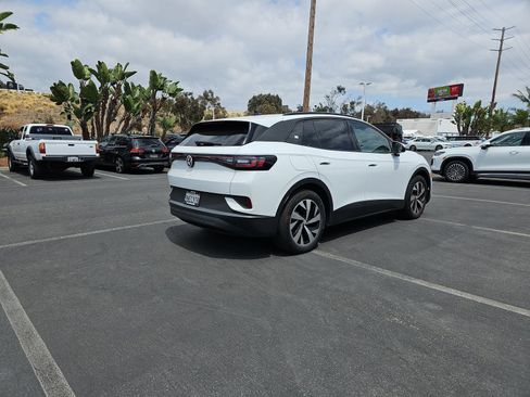 Used 2024 Volkswagen ID.4 2WD image 5