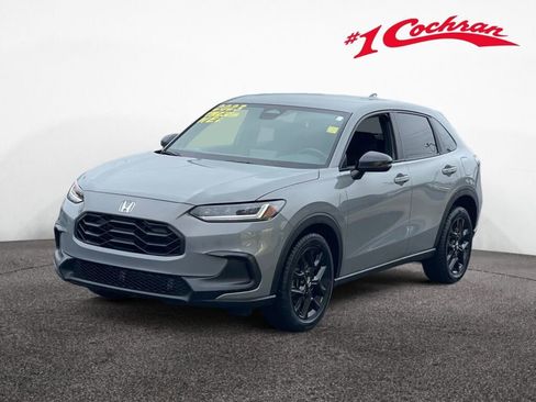 Used 2023 Honda HR-V Sport image 3