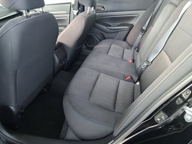 Used 2025 Nissan Altima 2.5 SV FWD image 23