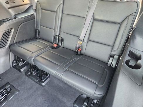 Used 2024 GMC Yukon Denali image 31