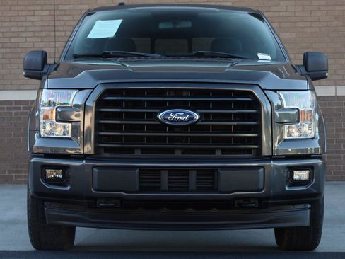 Used 2017 Ford F150 XLT w/ Equipment Group 302A Luxury AWD/4WD image 5