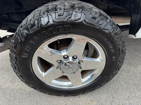 Used 2011 Chevrolet Silverado 2500 LTZ w/ LTZ Plus Package image 44