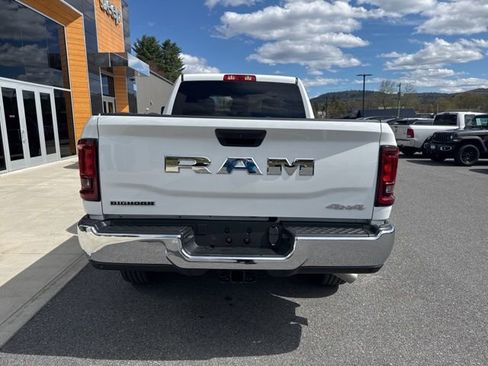 Used 2025 RAM 2500 Big Horn w/ Bed Convenience Group AWD/4WD image 5
