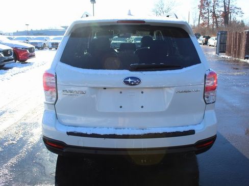Used 2018 Subaru Forester 2.5i Touring image 4