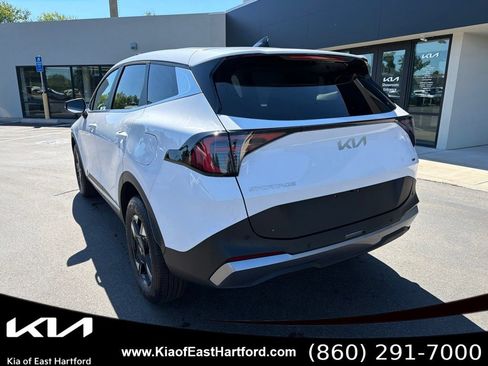 New 2026 Kia Sportage LX w/ LX Convenience Package AWD/4WD image 10