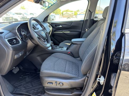 Used 2022 Chevrolet Equinox LT w/ LPO, Cargo Package FWD image 24