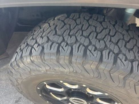 Used 2016 Toyota Tacoma TRD Off-Road w/ Towing Package image 43