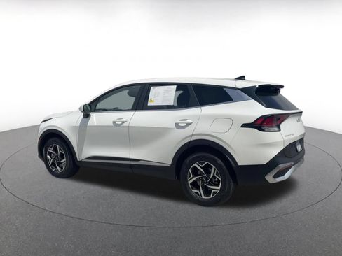Used 2025 Kia Sportage LX FWD image 10