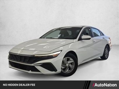 Used 2024 Hyundai Elantra SE