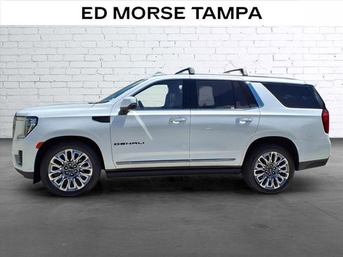 Used 2024 GMC Yukon Denali Ultimate AWD/4WD image 2