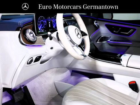Certified 2023 Mercedes-Benz EQE 500 4MATIC SUV image 38