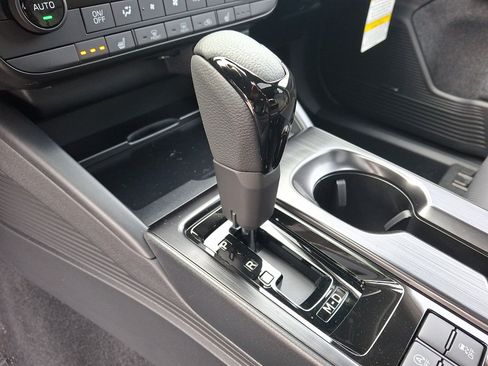 New 2026 Subaru Outback Limited AWD/4WD image 11