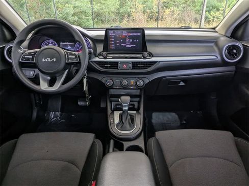 Used 2022 Kia Forte LXS image 14