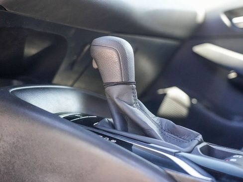 Certified 2021 Toyota Corolla LE FWD image 22