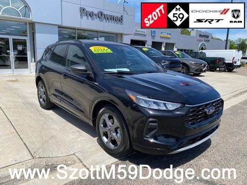 Used 2023 Ford Escape ST-Line w/ Tech Pack #1 AWD/4WD image 1