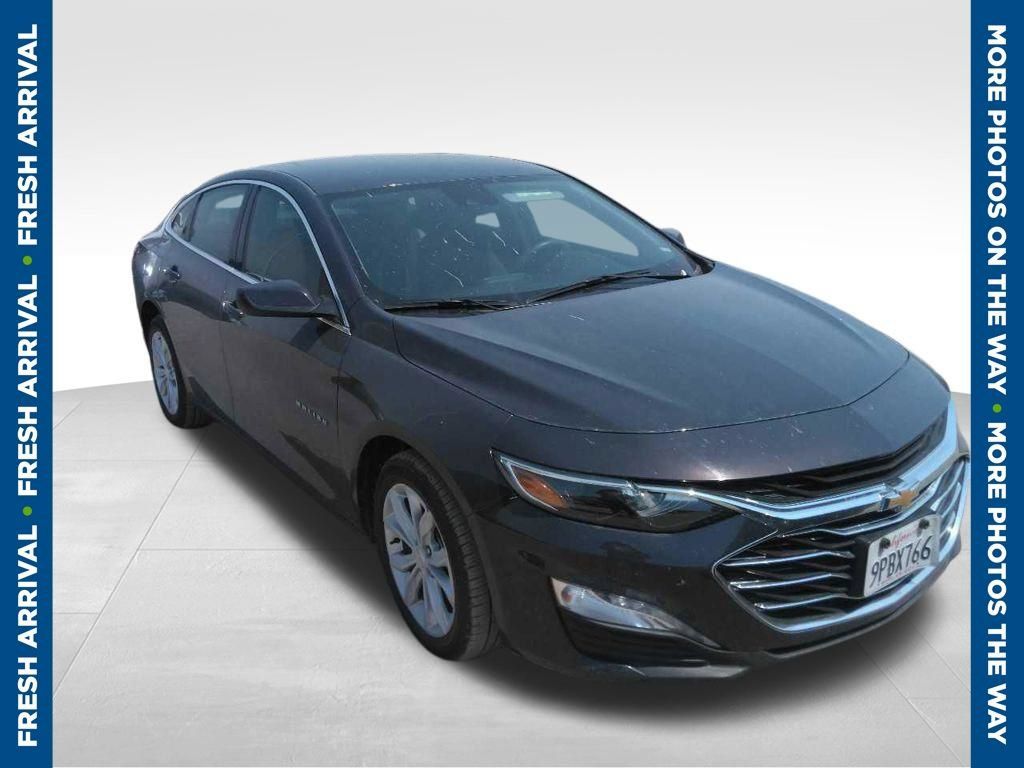 Used 2025 Chevrolet Malibu LT FWD image 1