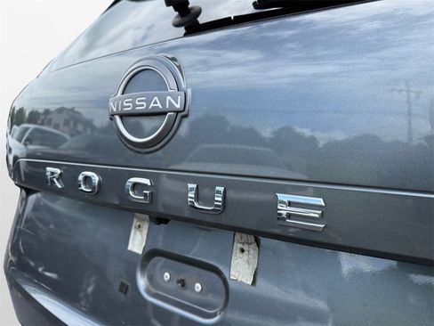 Certified 2023 Nissan Rogue S image 16