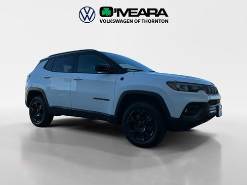 Used 2024 Jeep Compass Trailhawk image 7