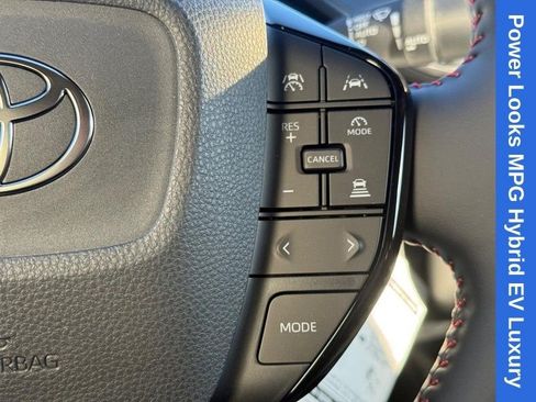 New 2026 Toyota Prius Plug-In Hybrid FWD image 10