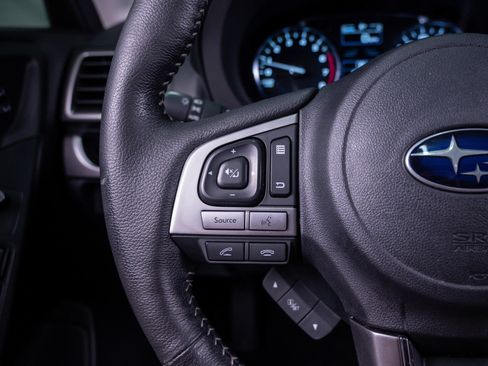 Used 2018 Subaru Forester 2.5i Touring AWD/4WD image 22