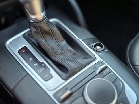 Used 2015 Audi A3 1.8T Premium image 27