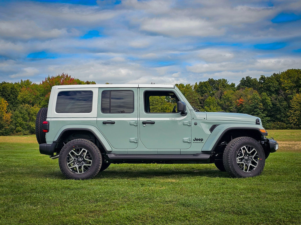 New 2027 Jeep Wrangler Unlimited Sahara AWD/4WD image 2
