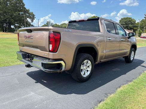 Used 2019 GMC Sierra 1500 SLE w/ SLE Value Package AWD/4WD image 6