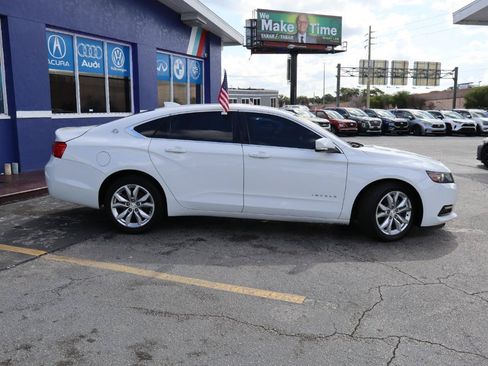 Used 2018 Chevrolet Impala LT FWD image 4