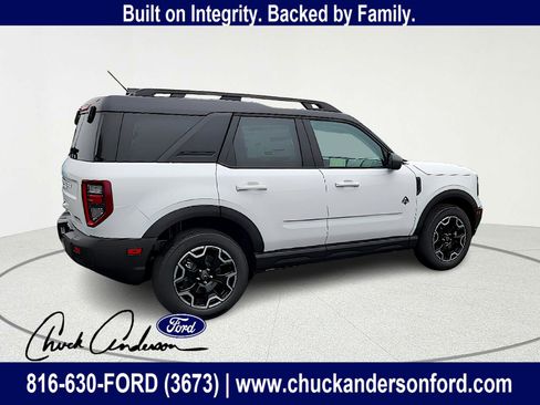 New 2025 Ford Bronco Sport Outer Banks image 7