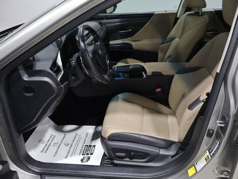 Used 2020 Lexus ES 350 w/ Premium Package FWD image 11