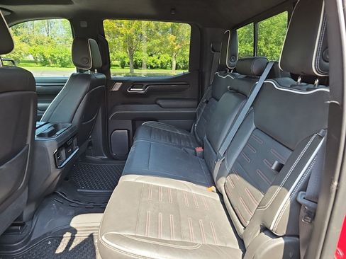 Used 2022 GMC Sierra 1500 AT4X AWD/4WD image 16