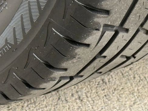 Used 2021 Hyundai Venue SEL w/ Premium Package image 12