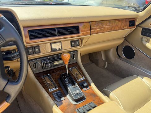 Used 1996 Jaguar XJS 4.0 Convertible image 21