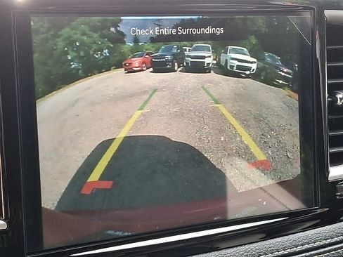 New 2026 Chrysler Pacifica Select image 12