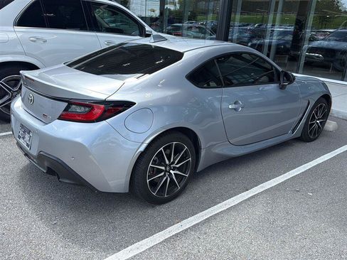 Used 2024 Toyota GR86 RWD image 3