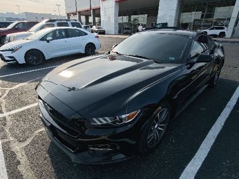 Used 2015 Ford Mustang Premium RWD image 15