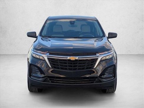Used 2024 Chevrolet Equinox LS FWD image 2