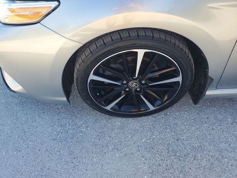 Used 2020 Toyota Camry XSE image 18