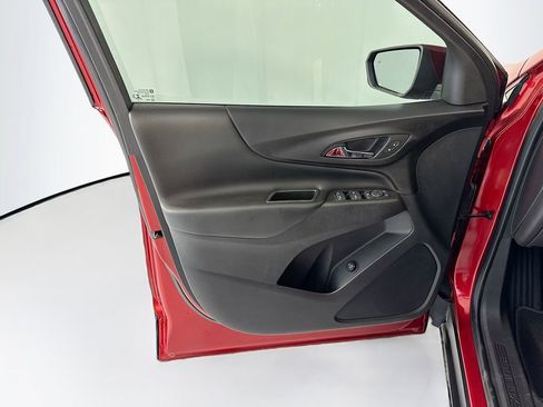 Used 2022 Chevrolet Equinox LT FWD image 24