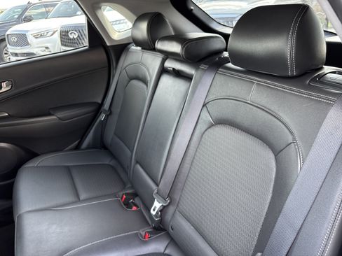 Used 2021 Hyundai Kona Limited FWD image 23