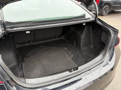 Used 2021 Chevrolet Malibu LT FWD image 31