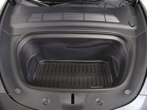 Used 2024 Tesla Model Y Long Range RWD image 20