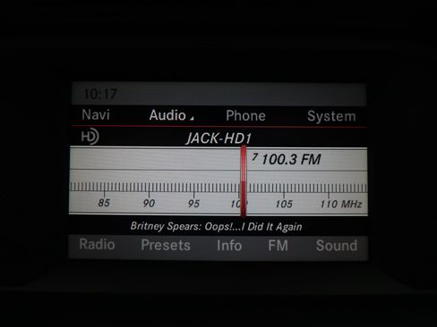Used 2013 Mercedes-Benz C 250 Sedan image 17