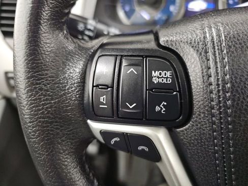Used 2019 Toyota Sienna XLE w/ XLE Navigation Package image 18