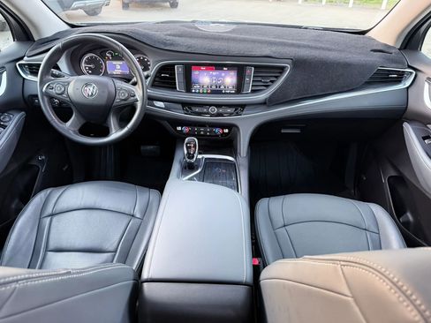 Used 2020 Buick Enclave Essence w/ LPO, Luxury Package image 11