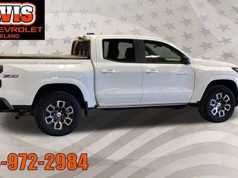 Used 2024 Chevrolet Colorado Z71 w/ Z71 Convenience Package 2 AWD/4WD image 8