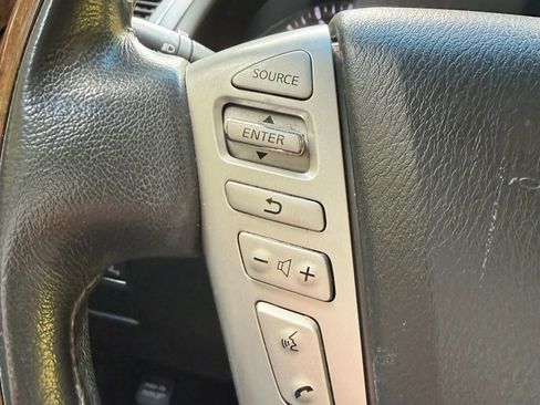 Used 2017 INFINITI QX80 2WD w/ Driver Assistance Package image 30