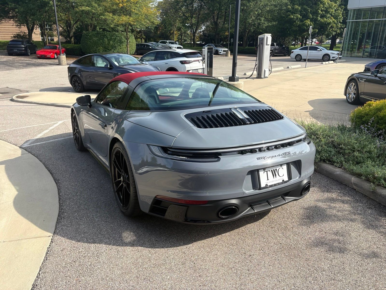 Used 2024 Porsche 911 Targa 4 GTS AWD/4WD image 3