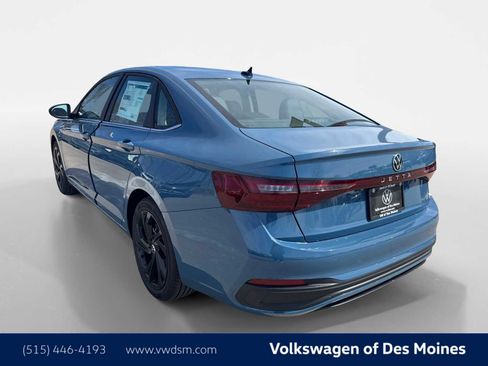 New 2026 Volkswagen Jetta SE FWD image 4