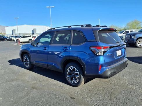 Used 2026 Subaru Forester Premium AWD/4WD image 11
